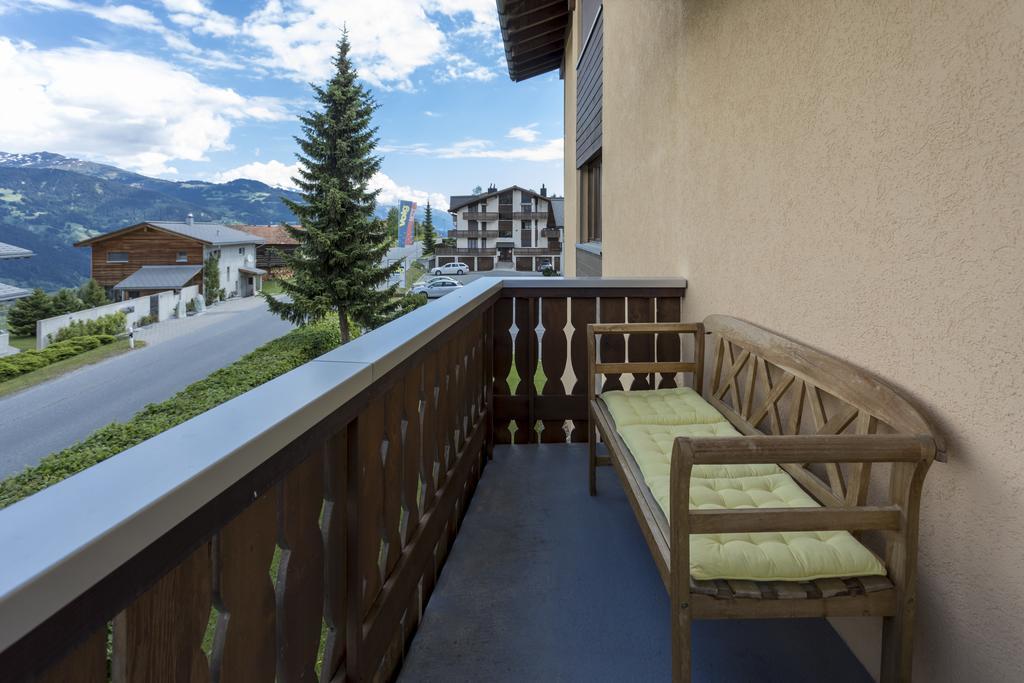 Apartment Haus Arnika Obersaxen Exterior photo
